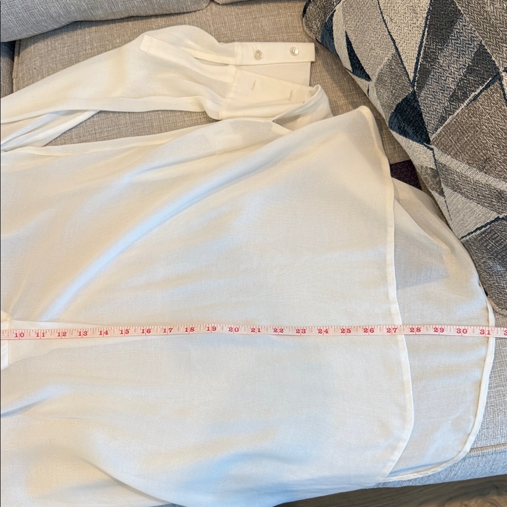 Vince Cream V-Neck Blouse - Picture 7 of 7